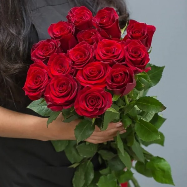 Букет из 15 красных роз Эквадор